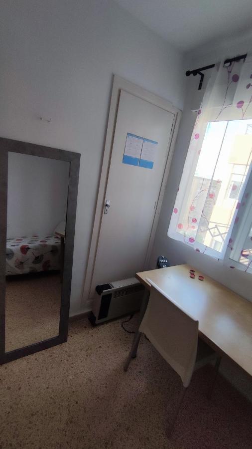 Habitaciones En Alquiler En Piso Compartido Valensiya Oda fotoğraf