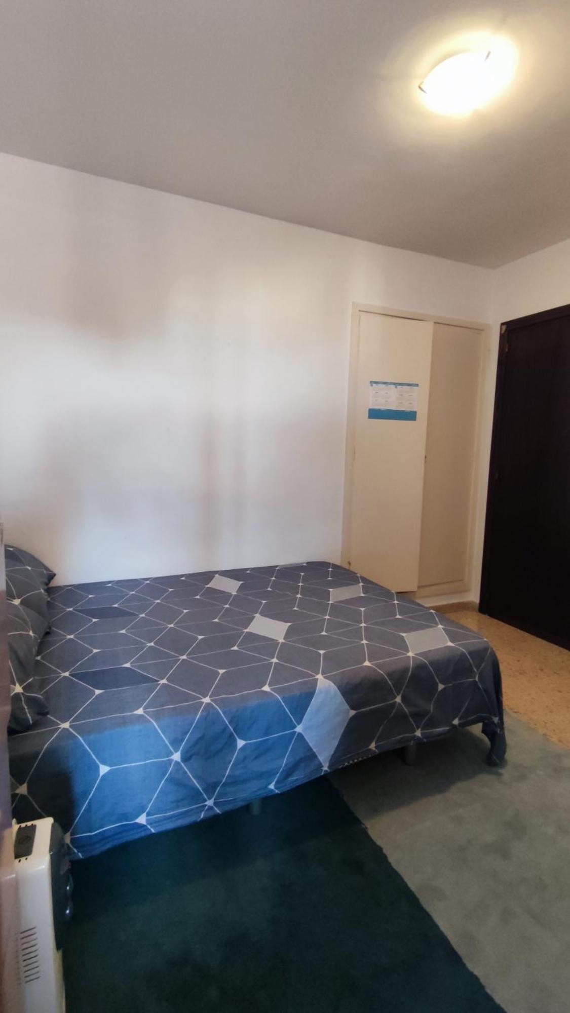 Habitaciones En Alquiler En Piso Compartido Valensiya Oda fotoğraf